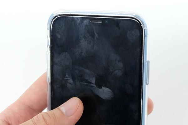  スマホの指紋落とし、数円のアイテムが効く！
