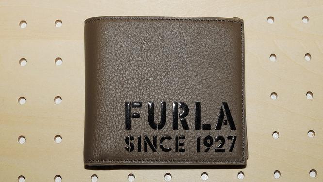 Simple is the best!Furla's spring / Summer 2022 Bag & Wallet at once ── Special feature: "Bag and Wallet"
