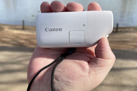 キヤノンの「ポケット望遠鏡カメラ」はスマートフォンの親友となるか？ 