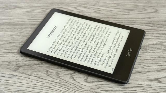 
 読書に集中したいなら「Kindle Paperwhite シグニチャー エディション」だ!｜ガジェットレビュー2021