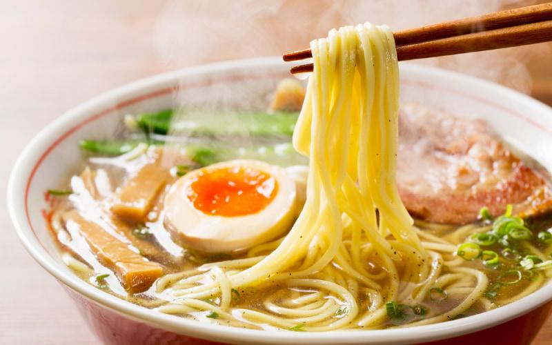 My favorite instant noodle ranking, 3rd place Umaka-chan, 2nd place chicken ramen, 1st place !?