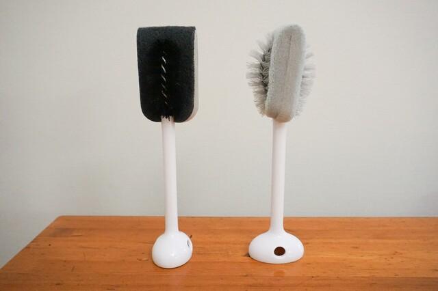 [Daiso x LIMIA] Store upright Clean your kitchen with a bottle-cleaning sponge brush that can be used!