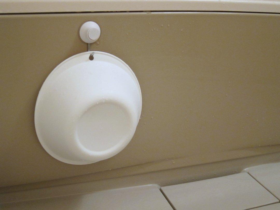 I don't need a bathtub lid!"3 -piece set of bath" was no problem even if you throw it away