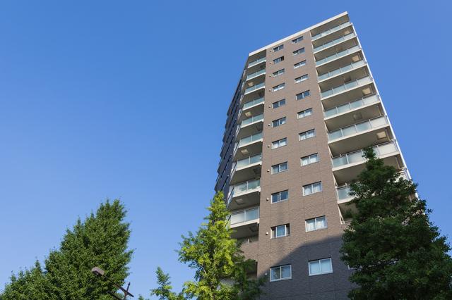 一戸建てからマンションに住み替えたい！ メリットや注意点、マンション選びのポイントを解説