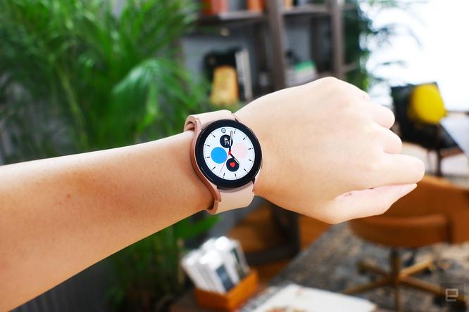 Galaxy Watch 4 announced with Samsung, new Wear OS.Also supports measurement of body composition