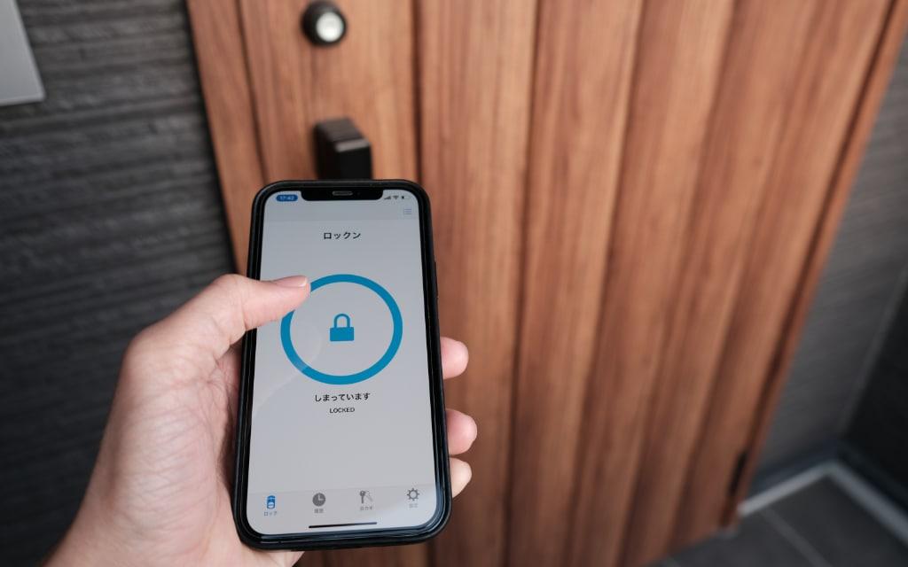 Is Apple, Siri's "Serious Danger" smart locks unlock anyone?