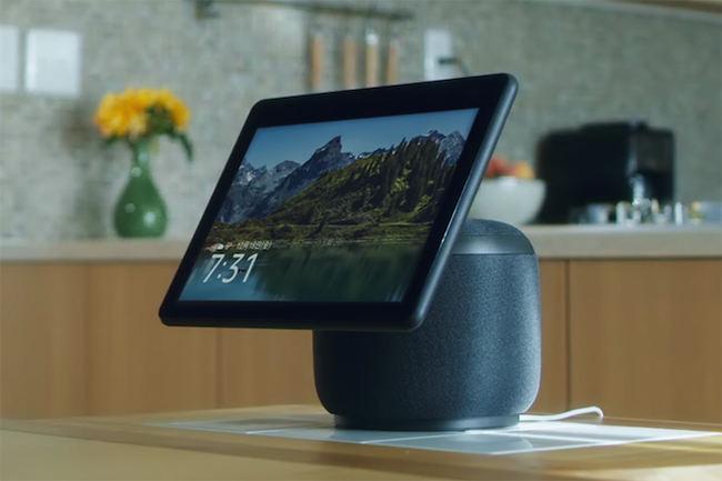 画面が人に追従して動くAmazon「Echo Show 10」予約開始。4月14日発売 