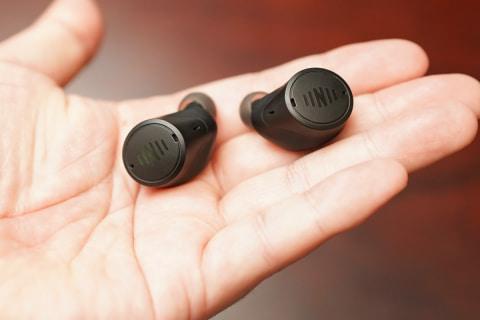 まるで未来のイヤフォン“自分の耳が高機能に”「IQbuds2 MAX」