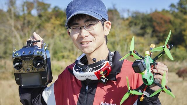 文字の読めない彼が｢好き｣から辿り着いた天職 21歳ドローンパイロットは弱みを強みに変えた