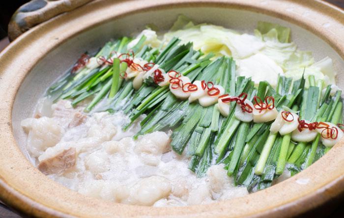 自販機で購入！「七輪焼肉 肉屋」のもつ鍋を食べてみた。【京田辺市】