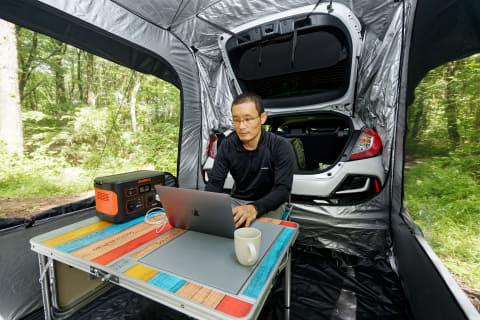 クルマに装着できるテント「CARSULE」でテレワークしたら快適過ぎて困った件 