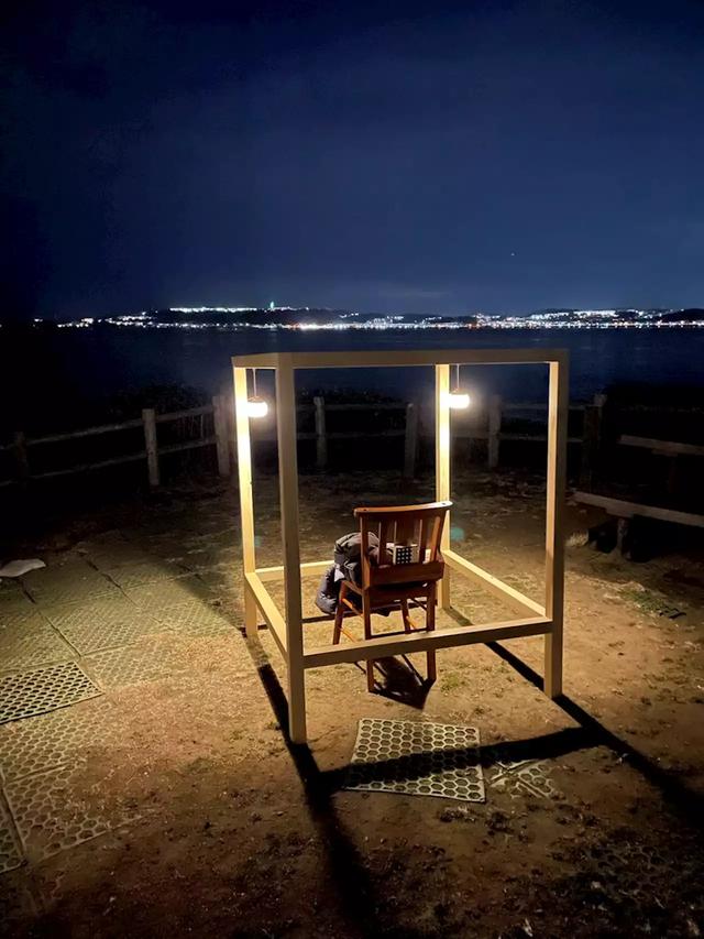 夜の無人島で光と闇を楽しむアート｜青野尚子の今週末見るべきアート 