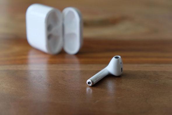 New wearable device "AirPods" sent out by Apple: Now of "wearable"