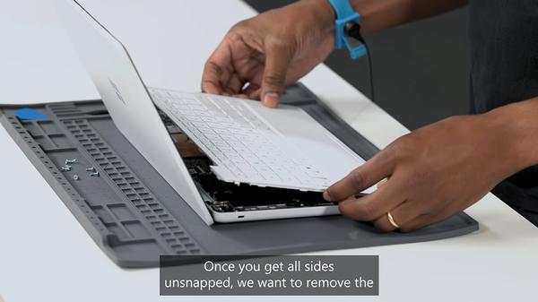 Microsoft、Surface Laptop SEの分解動画を公開