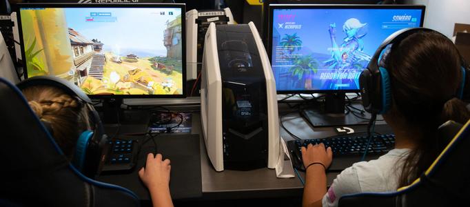 部活や授業「eスポーツ」取り入れる学校増える訳 論理的思考、問題解決力、コミュ力育つは本当か