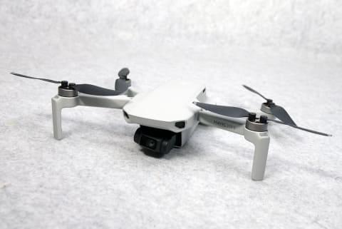 ついに200gを切った本格ドローン、DJI「Mavic Mini」を飛ばす 