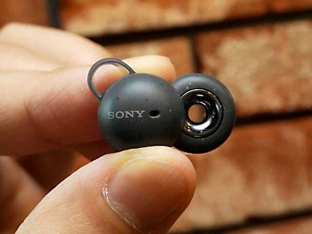 Sony's hole earphone "LINKBUDS" is a new sense that can hear both music and surrounding sounds.