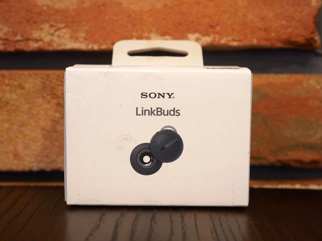 ソニーの穴あきイヤホン「LinkBuds」は音楽も周囲の音もしっかり聞こえる新感覚 