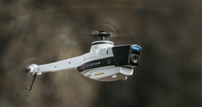 ボタン一つで離着陸できる簡単操作のヘリ型ドローン「GHOST-EYE」。1080pカメラも搭載