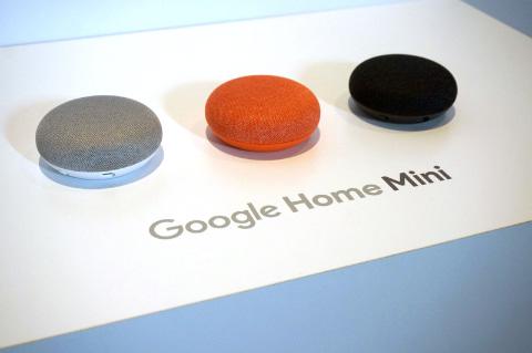 【What day is it today?] On October 23, 2017, Google released "Google Home Mini"