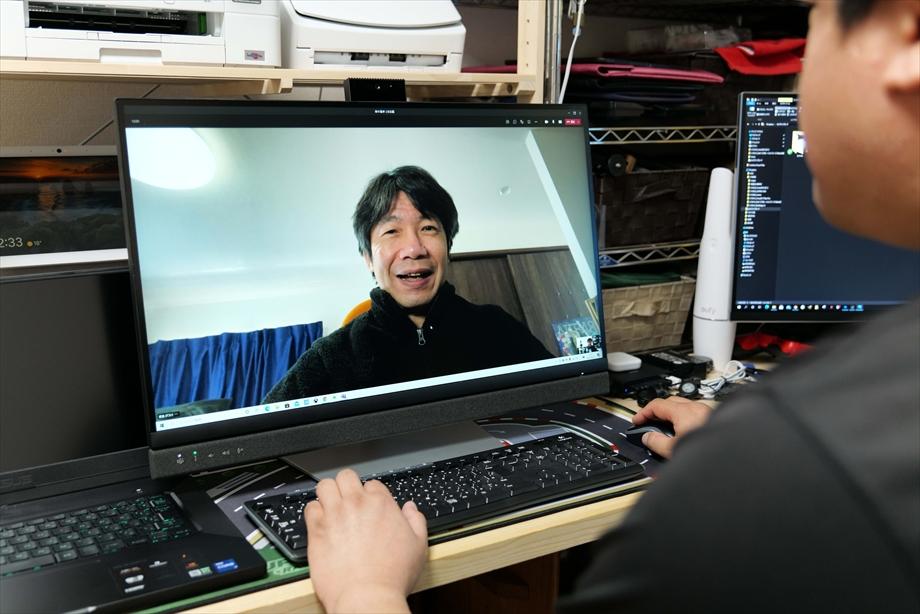 ビデオ会議に最適な27インチQHD液晶ディスプレイ「Dell C2722DE 27インチコラボレーションモニター」