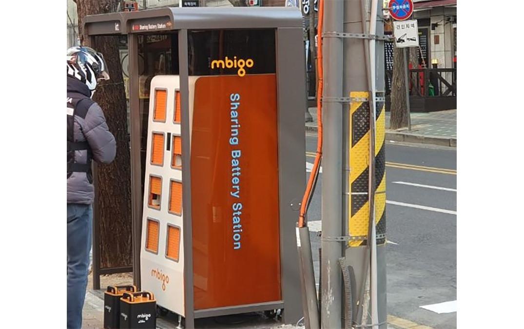 Telephone box transforms into an office or disinfecting booth for one person, and will be a 5G drone departure and departure in the future