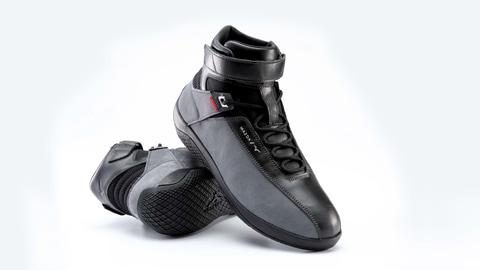 Mazda and Mizuno jointly develop driving shoes based on ergonomics Start reservation at Makuake