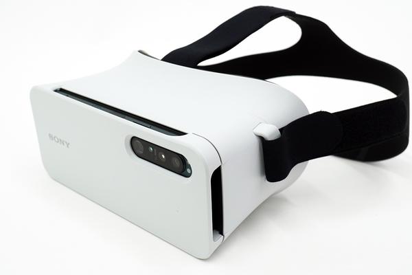 
 ソニーのVRヘッドセット「Xperia View」を試した率直な感想（中山智） 