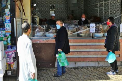 The timing of closing shops during Ramadan draws criticism from traders and parliamentarians