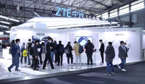 ZTE displays the latest 5G products and built -in cameras with built -in displays in MWC Shanghai