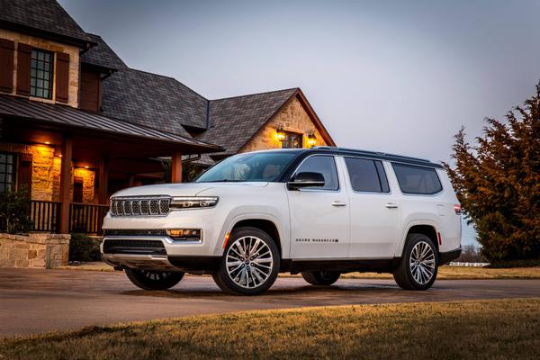 El Luxury de Luxury de Jeep gana 12 pulgadas: Wagoneer L y Grand Wagoneer L