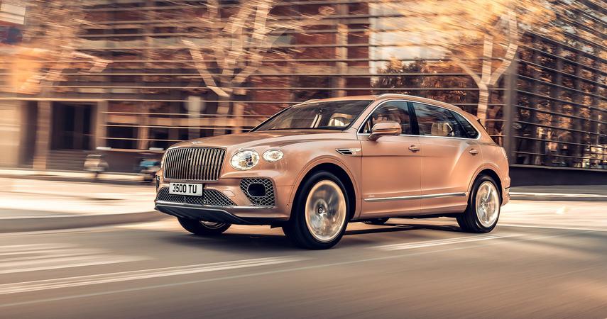 www.hotcars.com Everything To Know About The 2022 Bentley Bentayga Speed Space Edition 