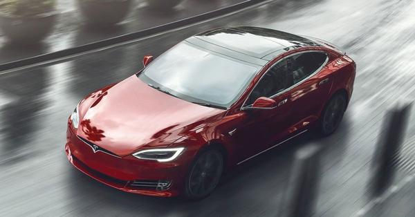 www.hotcars.com Isso é o quanto um Tesla Model X 2018 custa hoje