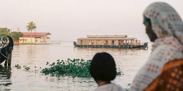 Can solar power save India’s iconic houseboat capital? 