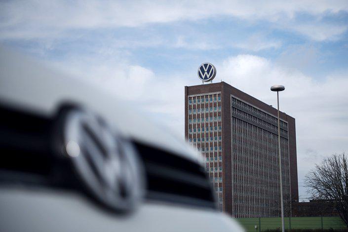 Volkswagen’s EV Missteps in China 