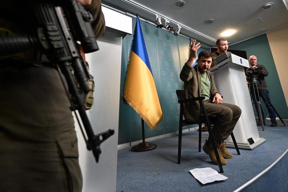 La Presse en Ukraine Tomber en guerre 