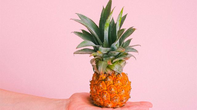 It seems that pineapple changes the taste of the vulva: intoxication or truth?