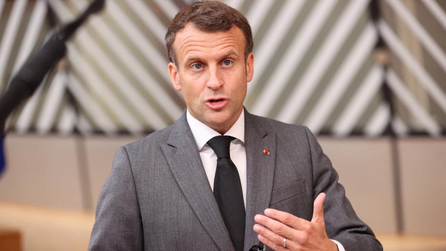 LIVE - Covid-19: faced with new variants, "we must remain vigilant", warns Emmanuel Macron
