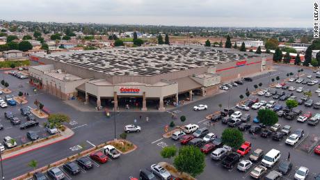 Big-box stores could help slash emissions and save millions by putting solar panels on roofs. Why aren’t more of them doing it? 