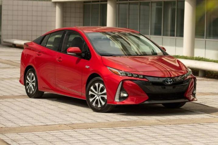 Tested: 2022 Toyota Prius Prime's Time Has Come and Gone 