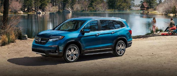 www.hotcars.com 8 Features That Make The Honda Pilot A Standout Crossover