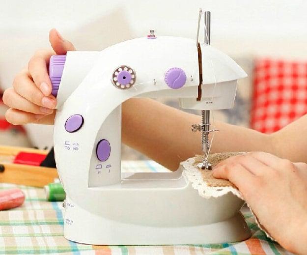 30 Best portable sewing machine test in 2022: after looking for options