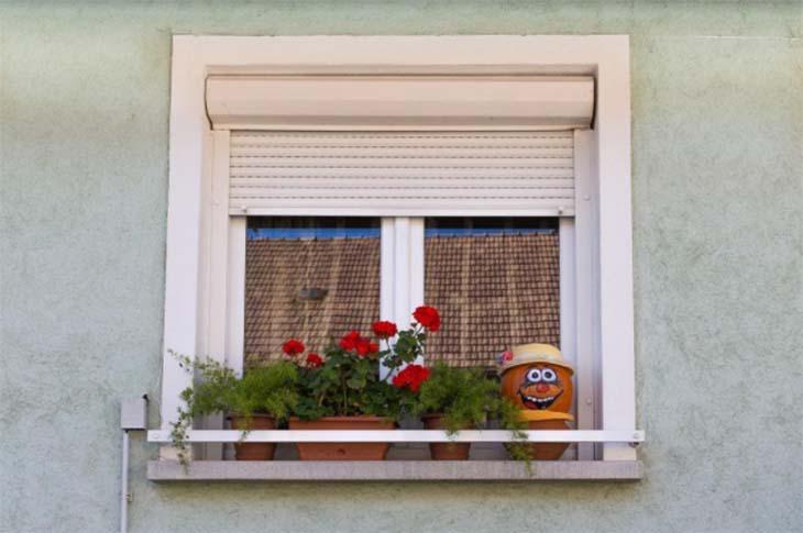 Tip for cleaning roller shutters from the outside and leave them like new 