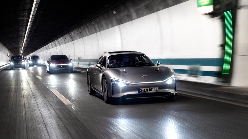 Inside the Mercedes-Benz Vision EQXX EV Concept—and How It Got That Insane 625-Mile Range