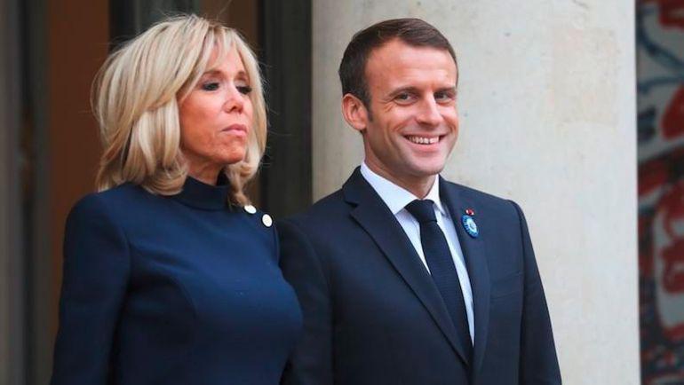 Pendant ce temps-là, Brigitte Macron change les moquettes et les rideaux de l'Elysée 