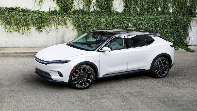 Chrysler's EV plans include an electric minivan, CEO says 