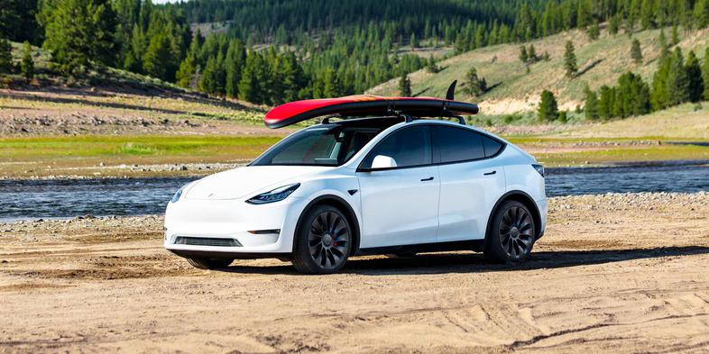 screenrant.com A Cheaper Tesla Model Y Is Coming Soon, And It'll Cost Under $60,000