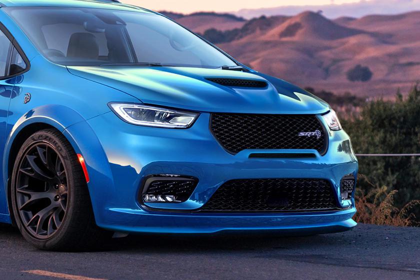 Chrysler Pacifica SRT Hellcat Rendered – FCA Needs To Build It 