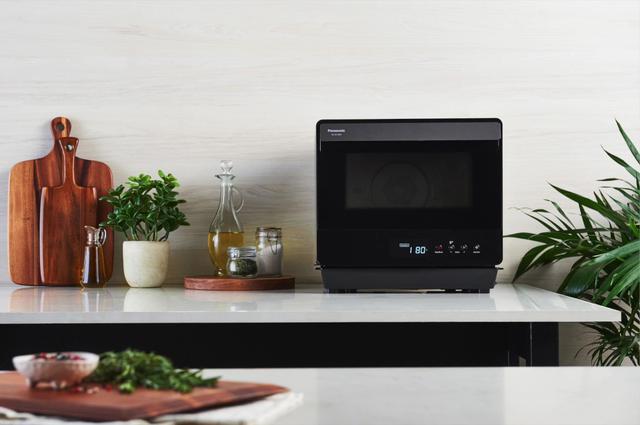 Kitchen Appliances designed to help the fitness lover in you cook + eat healthier and greener meals! 