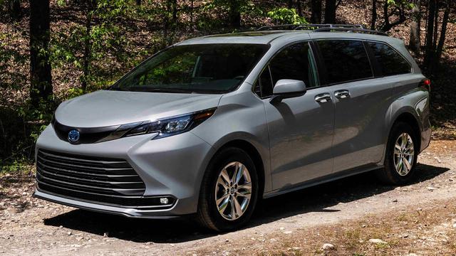 A Closer Look at The 2022 Toyota Sienna